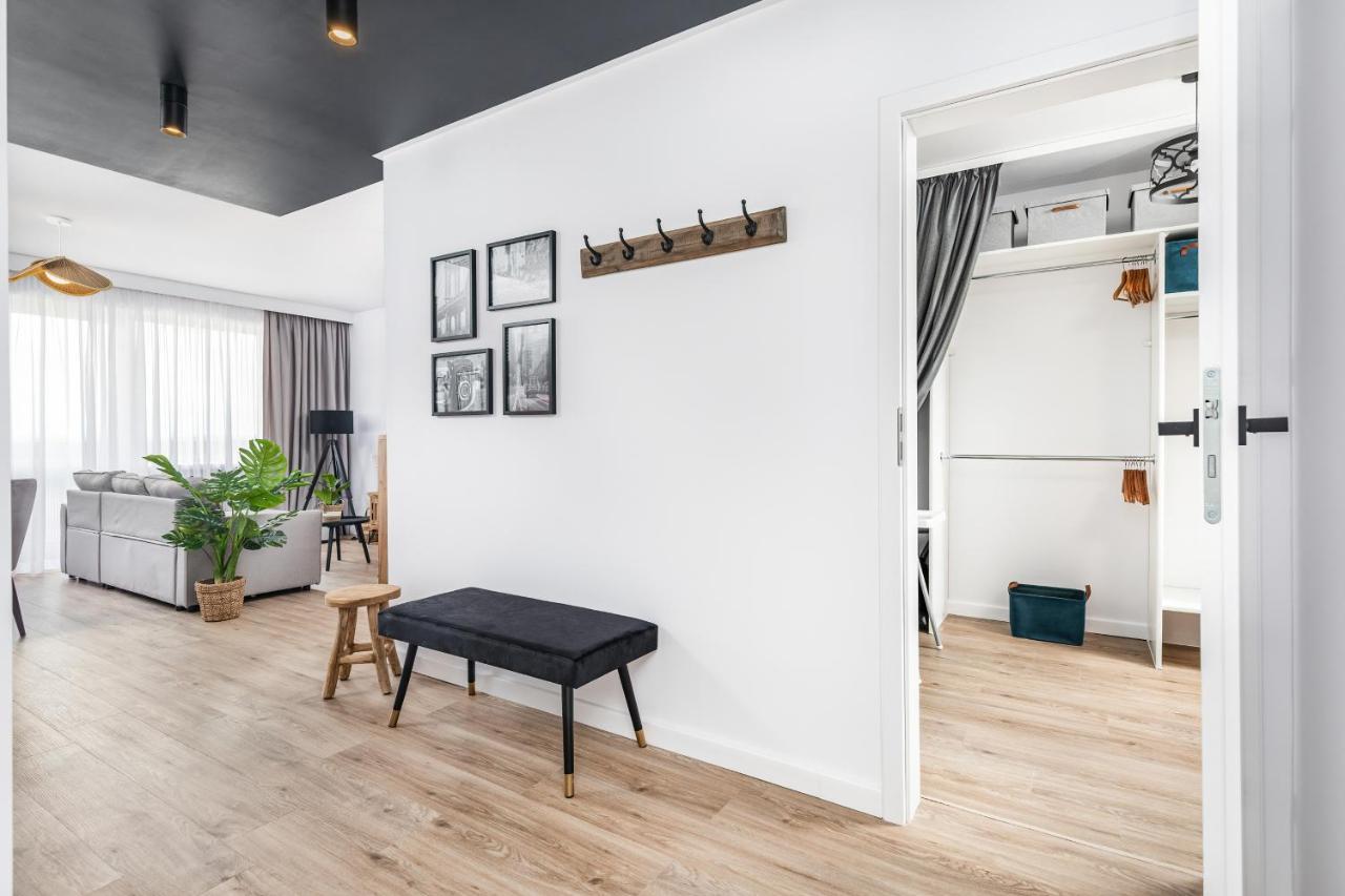 View By Renters Apartament